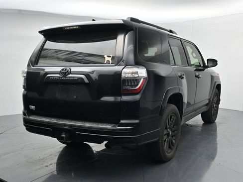 Used 2019 Toyota 4Runner Limited AWD/4WD image 6