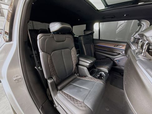 Used 2024 Jeep Grand Cherokee L Summit w/ High Altitude Package image 28