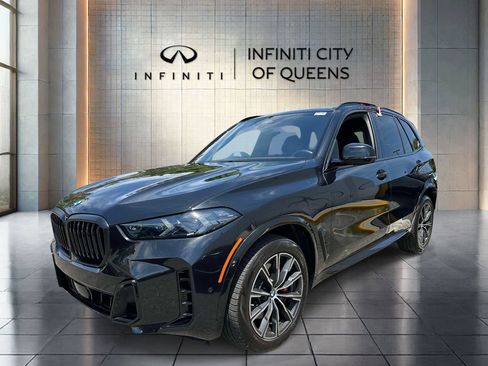 Used 2025 BMW X5 xDrive40i w/ M Sport Package AWD/4WD image 10