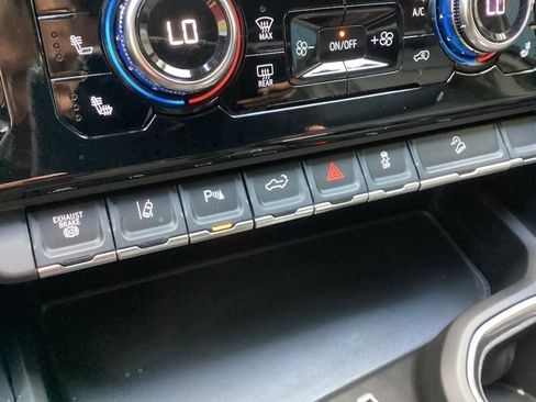 Used 2024 GMC Sierra 2500 Denali w/ Denali Reserve Package image 53