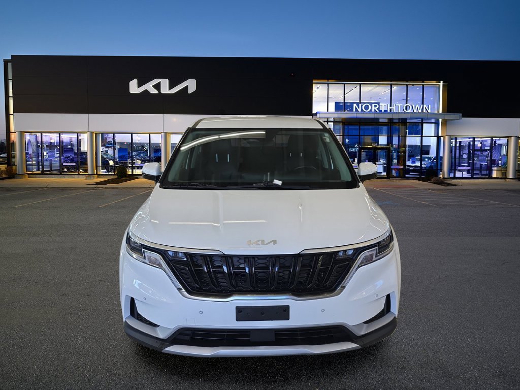 Certified 2023 Kia Carnival EX FWD image 10