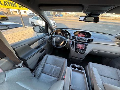 Used 2016 Honda Odyssey EX-L image 23