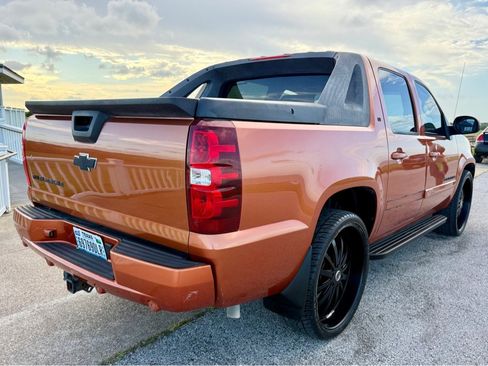 Used 2007 Chevrolet Avalanche LT w/ LT Preferred Equipment Group RWD image 5