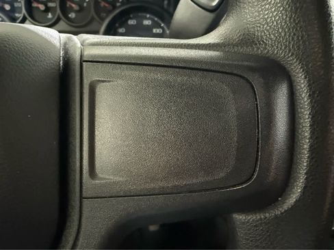 Used 2023 Chevrolet Silverado 1500 Custom AWD/4WD image 18