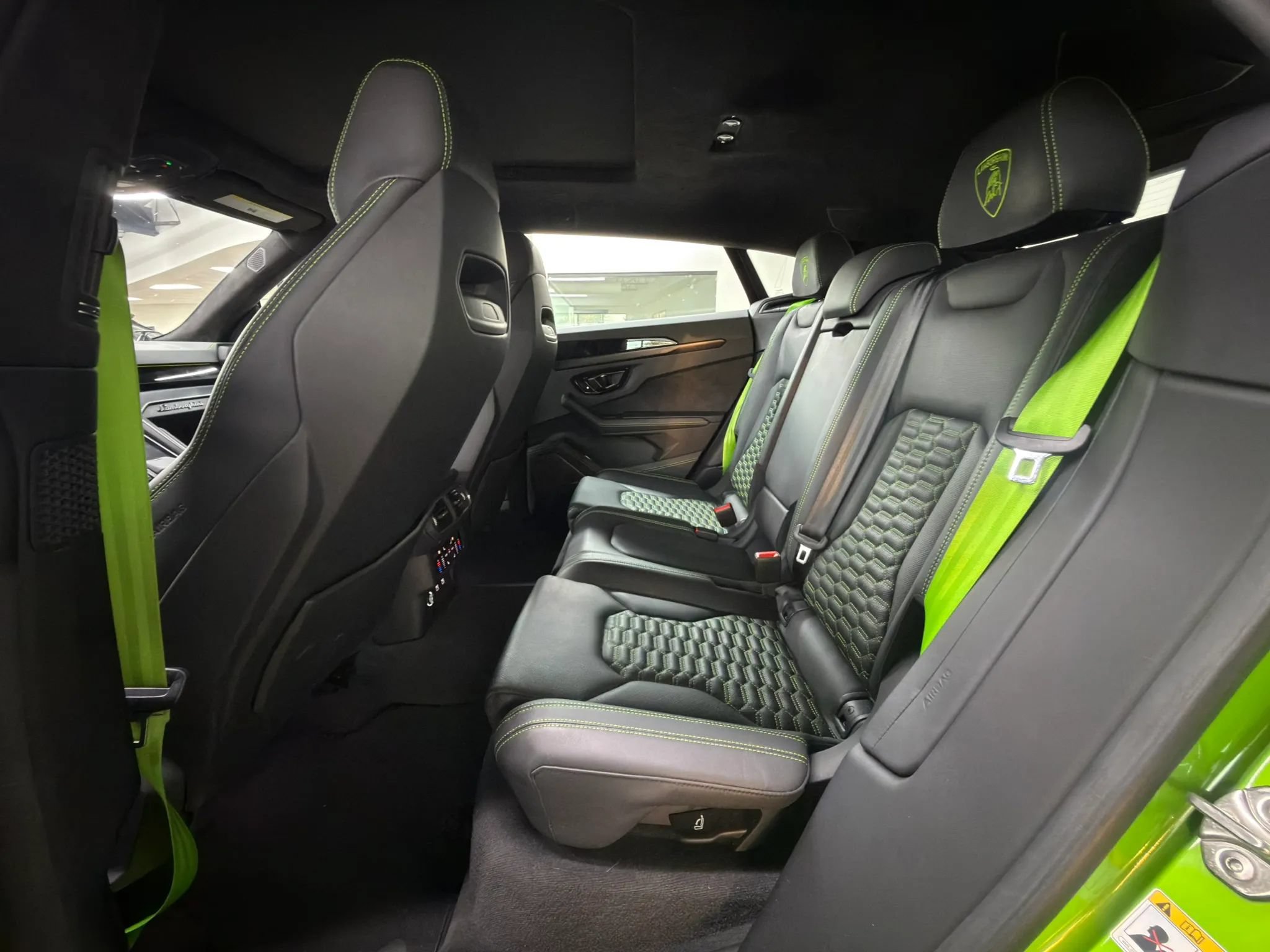 Used 2023 Lamborghini Urus S AWD/4WD image 36