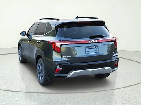 Certified 2024 Kia Seltos S AWD/4WD image 4