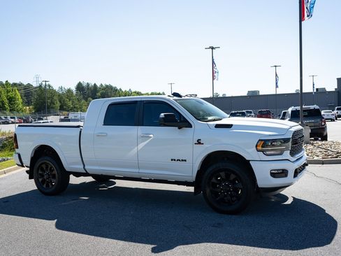 Used 2022 RAM 2500 Limited w/ Safety Group AWD/4WD image 12