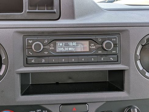 Certified 2023 Ford E-450 and Econoline 450 Super Duty w/ Power Windows & Locks Group RWD image 10