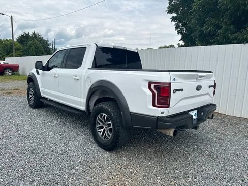 Used 2017 Ford F150 Raptor w/ Equipment Group 802A Luxury AWD/4WD image 3