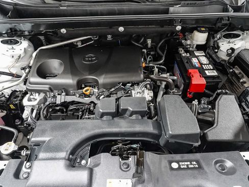 Certified 2022 Toyota RAV4 LE FWD image 27