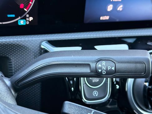 Used 2025 Mercedes-Benz CLA 250 4MATIC image 23