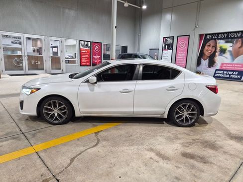 Used 2021 Acura ILX w/ Premium Package FWD image 5