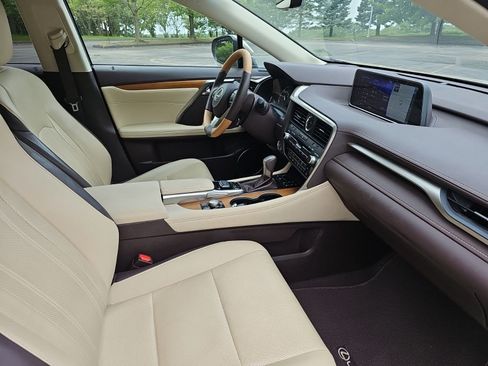 Used 2019 Lexus RX 350 AWD w/ Navigation Package image 10