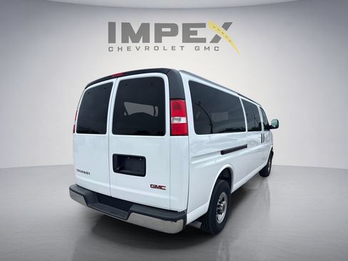 Used 2025 GMC Savana 3500 LT w/ LT Preferred Equipment Group RWD image 4