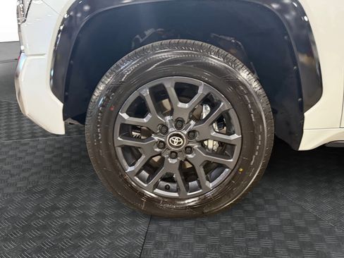 New 2026 Toyota Tundra Platinum AWD/4WD image 14