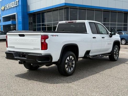 Certified 2021 Chevrolet Silverado 2500 Custom w/ Custom Value Package AWD/4WD image 5