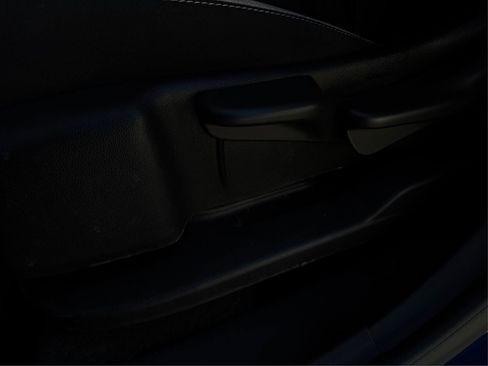 Used 2023 Chevrolet Equinox LS image 24