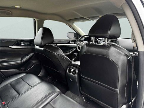 Used 2022 Nissan Maxima SV w/ Floor Mat Group image 39