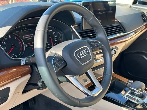 Used 2023 Audi Q5 2.0T Premium w/ Convenience Package AWD/4WD image 17