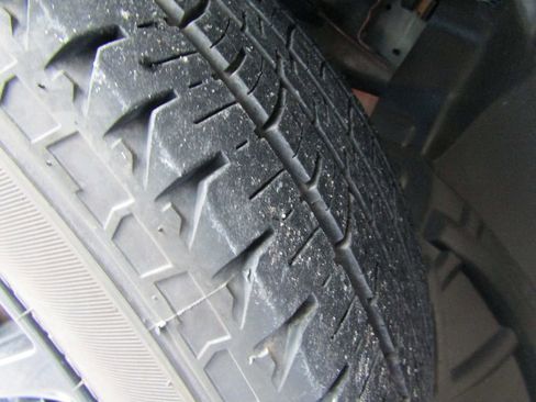 Used 2021 Dodge Challenger SXT w/ Driver Convenience Group image 28