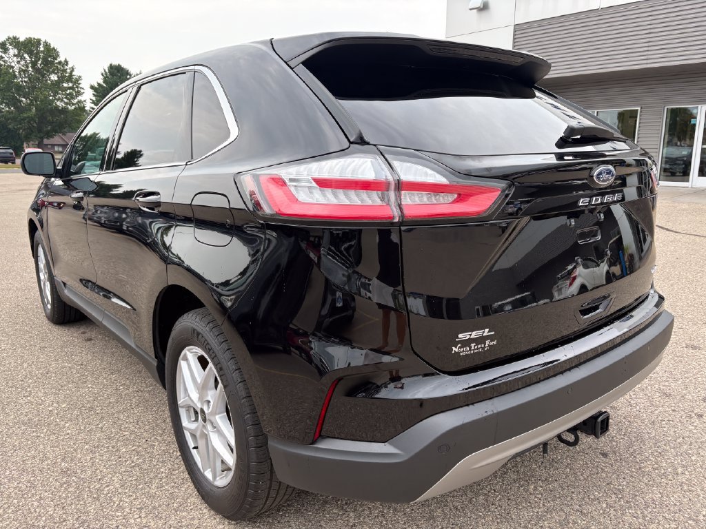 Used 2024 Ford Edge SEL w/ Convenience Package AWD/4WD image 8