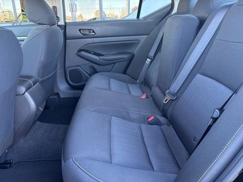 Used 2023 Nissan Altima 2.5 SV image 14