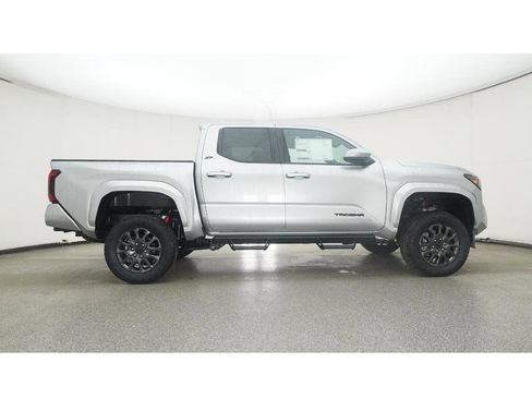 New 2025 Toyota Tacoma SR5 image 27