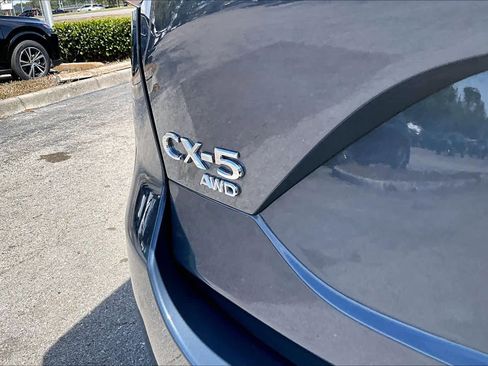 Used 2023 MAZDA CX-5 Carbon Edition image 10