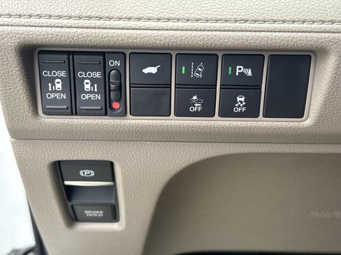 Used 2020 Honda Odyssey Elite image 21