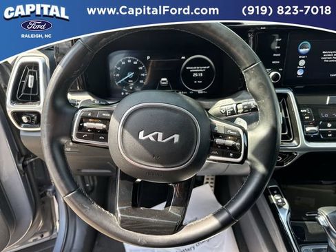 Used 2023 Kia Sorento SX Prestige AWD/4WD image 25