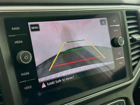 Used 2019 Volkswagen Atlas SE w/ Panoramic Sunroof Package FWD image 21