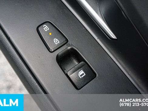 Used 2025 Hyundai Elantra SE image 49