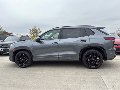 New 2026 Volkswagen Tiguan SE R-Line image 8