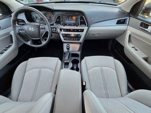 Used 2016 Hyundai Sonata SE FWD image 9
