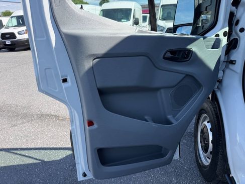 Used 2016 Ford Transit 250 148 Medium Roof RWD image 11