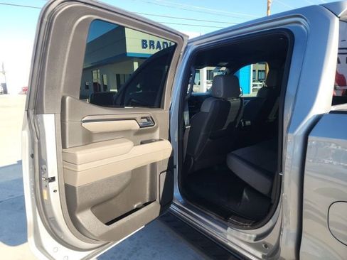Used 2023 Chevrolet Silverado 1500 ZR2 w/ Technology Package image 28