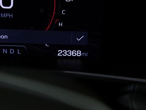 Used 2023 GMC Canyon Elevation w/ Convenience Package image 11