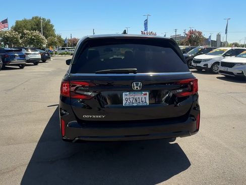 Used 2025 Honda Odyssey EX-L image 6
