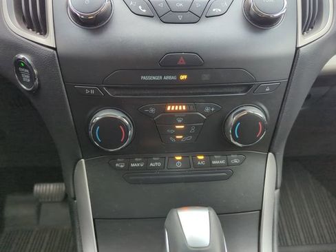 Used 2017 Ford Edge SEL image 22