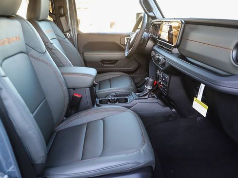New 2026 Jeep Gladiator Mojave image 17