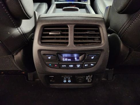 Used 2019 Honda Pilot Touring image 29