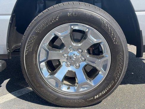 Used 2022 RAM 1500 Big Horn AWD/4WD image 9