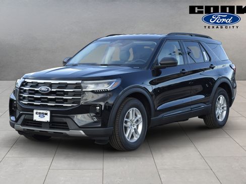 New 2026 Ford Explorer Active w/ Active Comfort Package RWD image 1