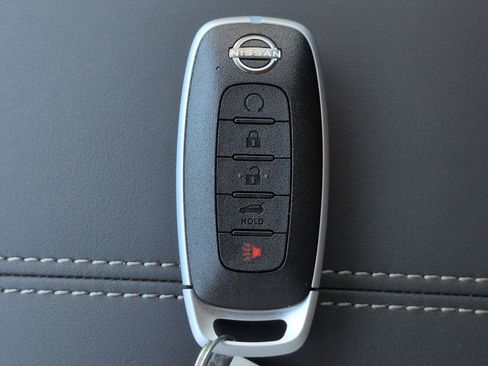 New 2026 Nissan Pathfinder SV image 28