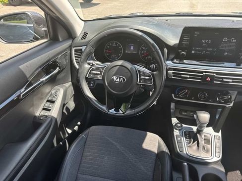 Used 2021 Kia Seltos S AWD/4WD image 18