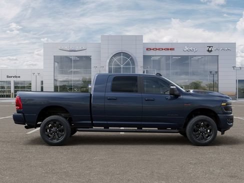 New 2026 RAM 2500 Laramie w/ Night Edition AWD/4WD image 21
