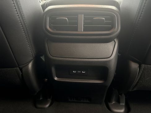 Used 2025 Honda Passport EX-L image 21