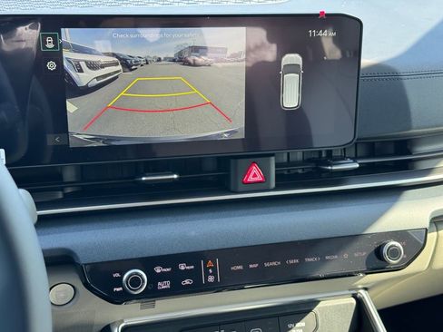 New 2026 Kia Carnival EX image 20