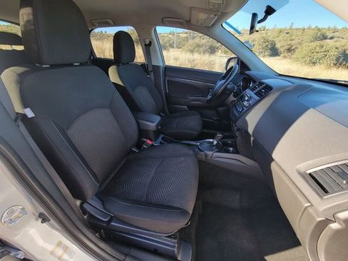 Used 2016 Mitsubishi Outlander Sport ES image 16