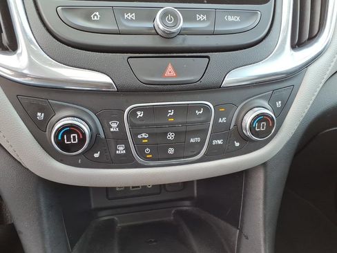Used 2020 Chevrolet Equinox Premier FWD image 31